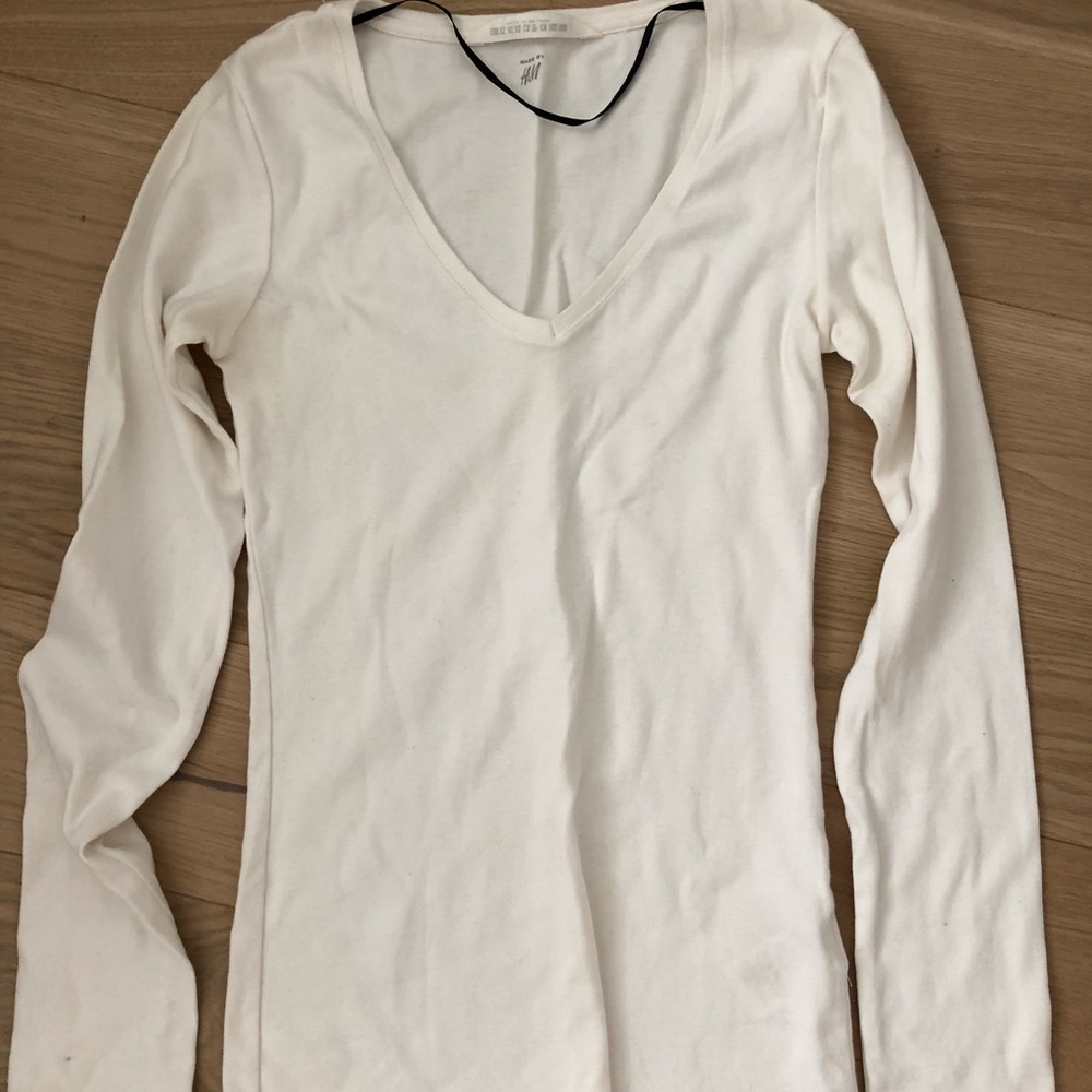 [sold] H&M white basic tee